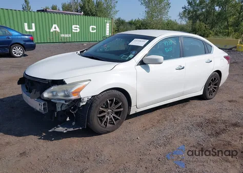 2015 Nissan Altima 2.5 S z USA, uszkodzony, nr VIN 1N4AL3APXFN387828